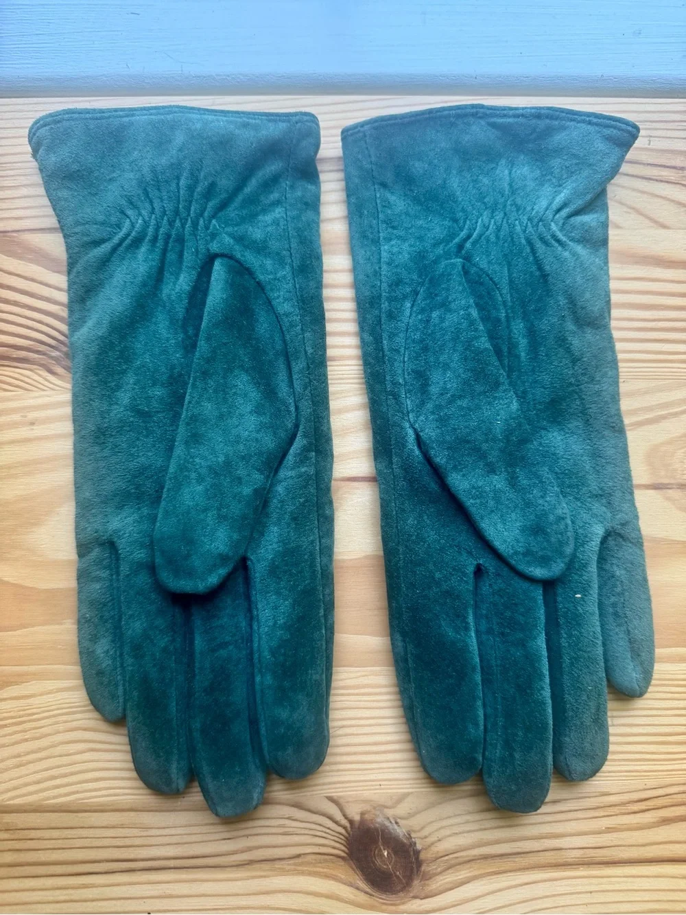 H&M soft suede